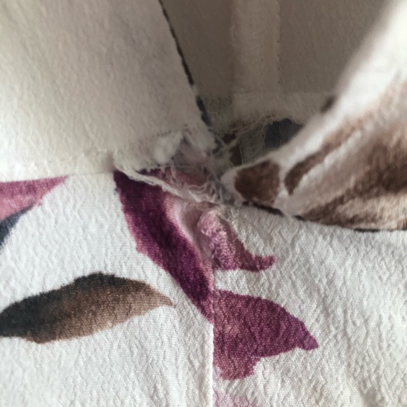 Floral Romper - Picture 3 of 6